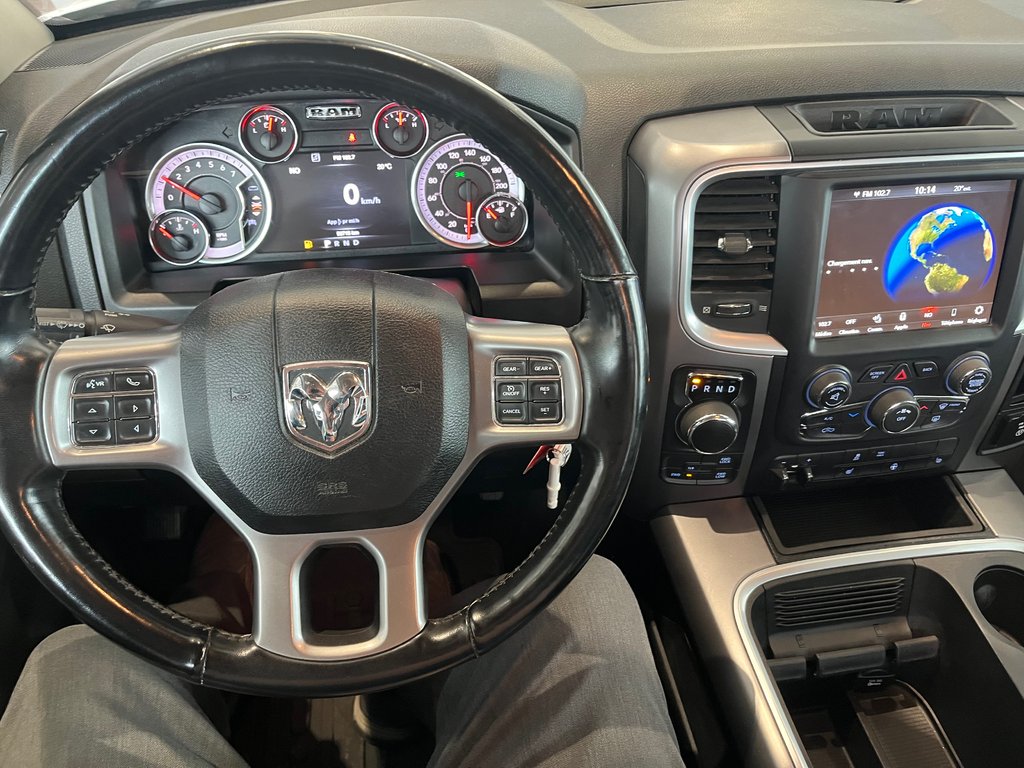 2021 Ram 1500 Classic SLT in Amos, Quebec - 14 - w1024h768px