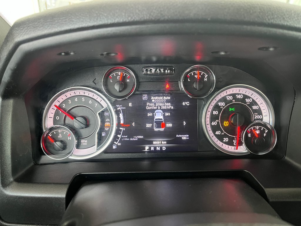 Ram 1500 Classic Warlock 2022 à Amos, Québec - 14 - w1024h768px