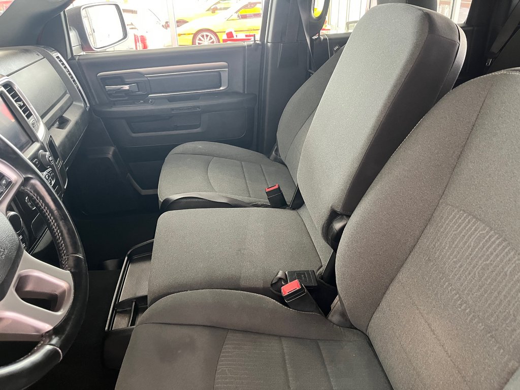 Ram 1500 Classic Warlock 2022 à Amos, Québec - 11 - w1024h768px