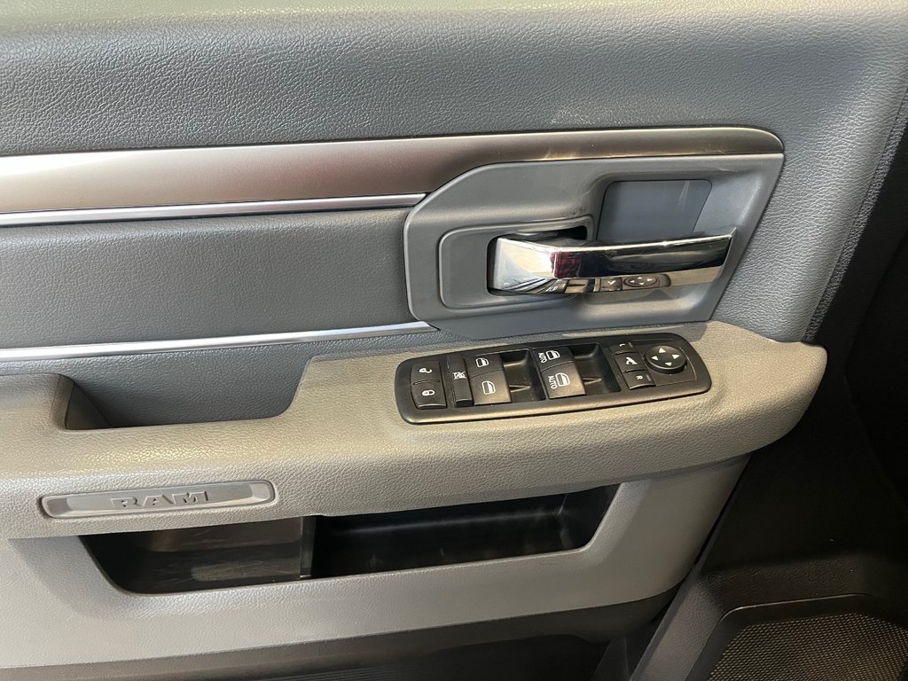 Ram 1500 SLT 2016 à Amos, Québec - 12 - w1024h768px