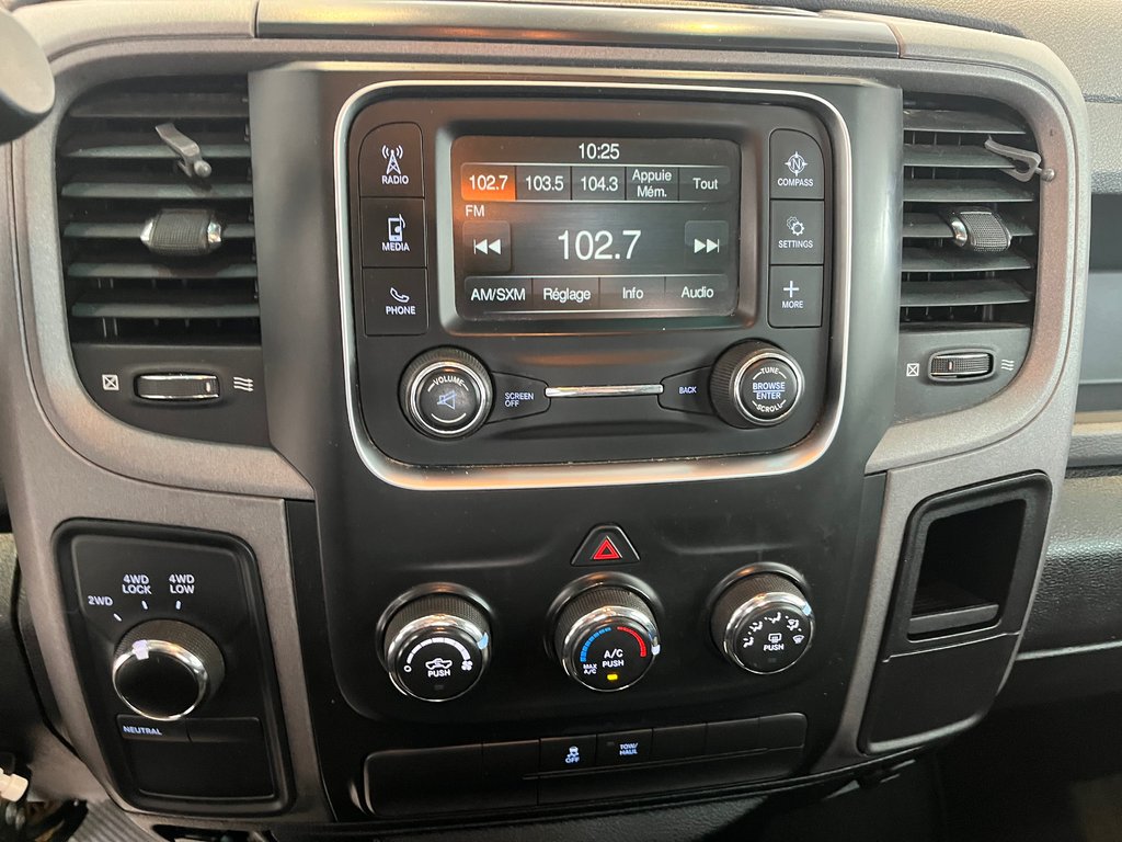 2017 Ram 1500 Express in Amos, Quebec - 14 - w1024h768px