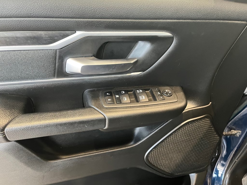 Ram 1500 Big Horn 2022 à Amos, Québec - 8 - w1024h768px