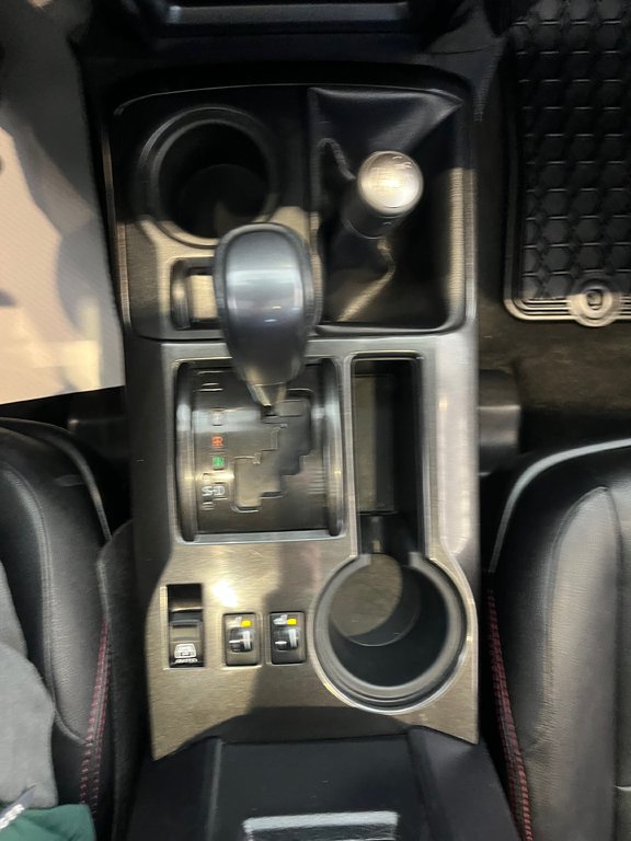 Toyota 4Runner SR5 2016 à Amos, Québec - 15 - w1024h768px