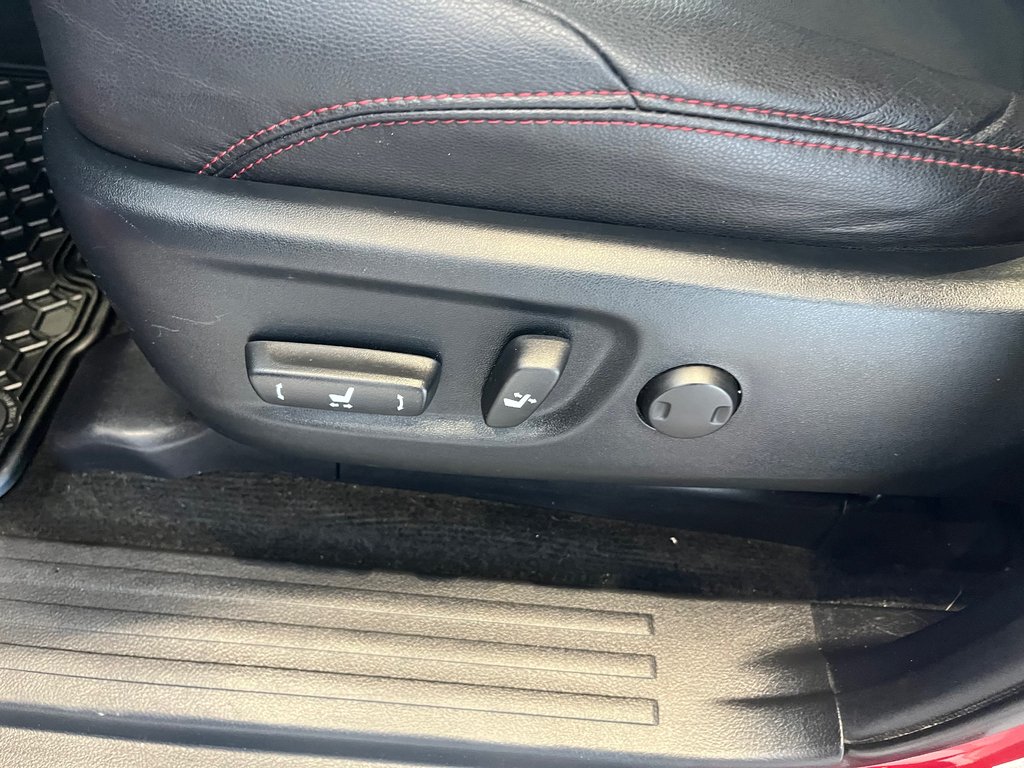 Toyota 4Runner SR5 2016 à Amos, Québec - 8 - w1024h768px