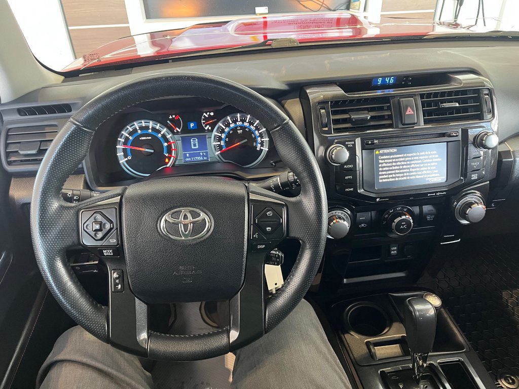 Toyota 4Runner SR5 2016 à Amos, Québec - 11 - w1024h768px