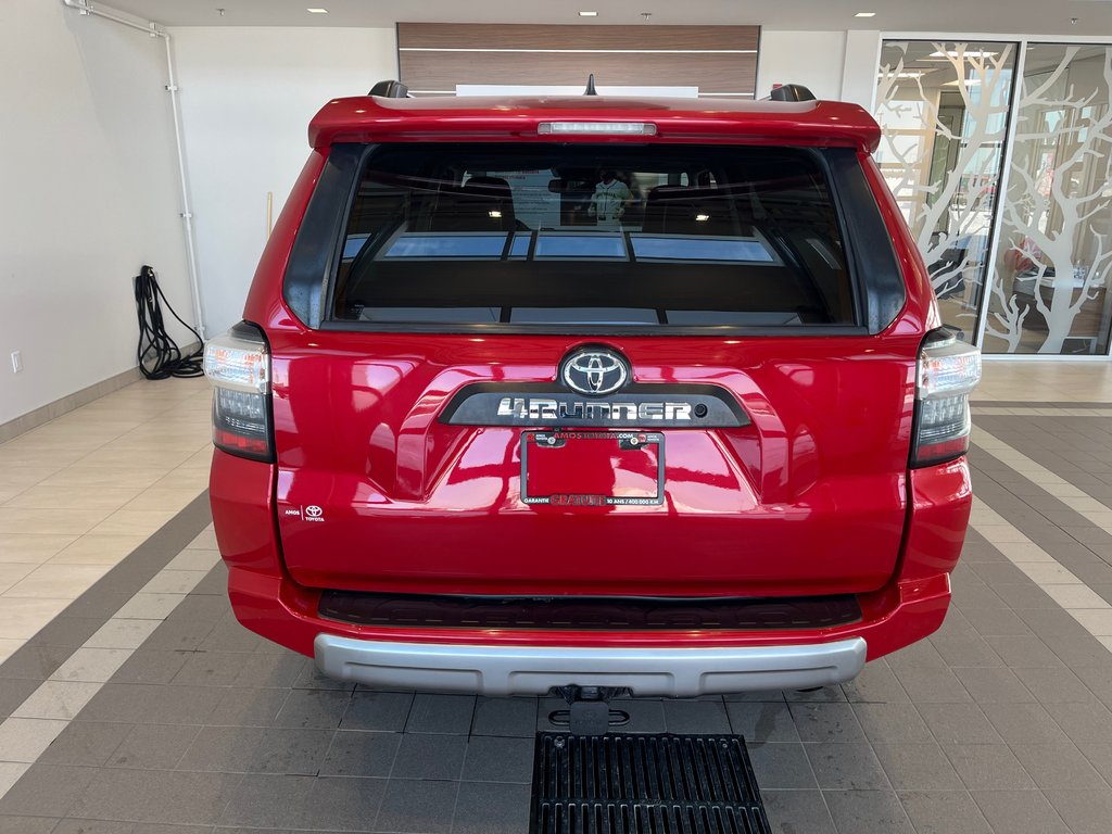 Toyota 4Runner SR5 2016 à Amos, Québec - 5 - w1024h768px