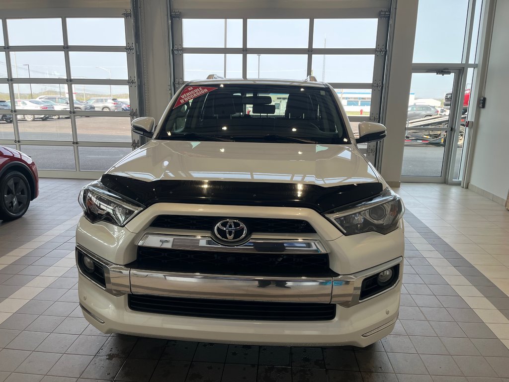 2017 Toyota 4Runner SR5 limited in Amos, Quebec - 3 - w1024h768px