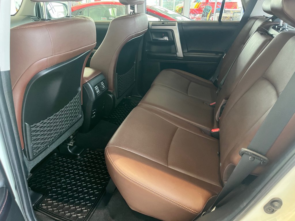 2017 Toyota 4Runner SR5 limited in Amos, Quebec - 12 - w1024h768px