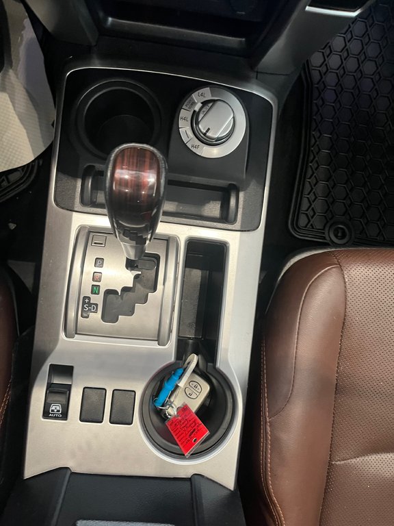 Toyota 4Runner SR5 limited 2017 à Amos, Québec - 23 - w1024h768px