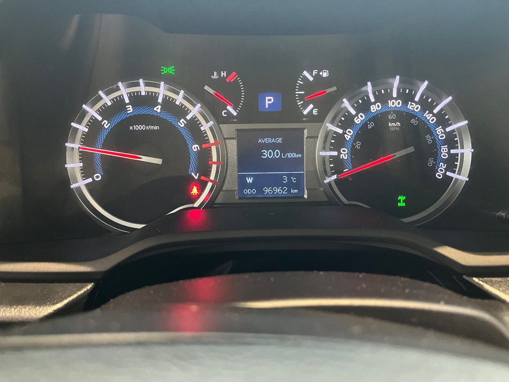 2019 Toyota 4Runner trd off road in Amos, Quebec - 14 - w1024h768px