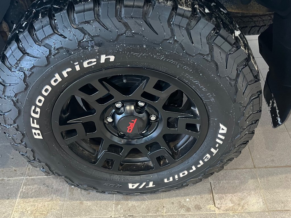 2019 Toyota 4Runner trd off road in Amos, Quebec - 8 - w1024h768px