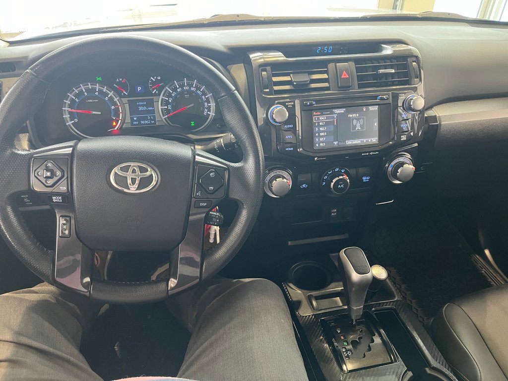 2019 Toyota 4Runner trd off road in Amos, Quebec - 15 - w1024h768px