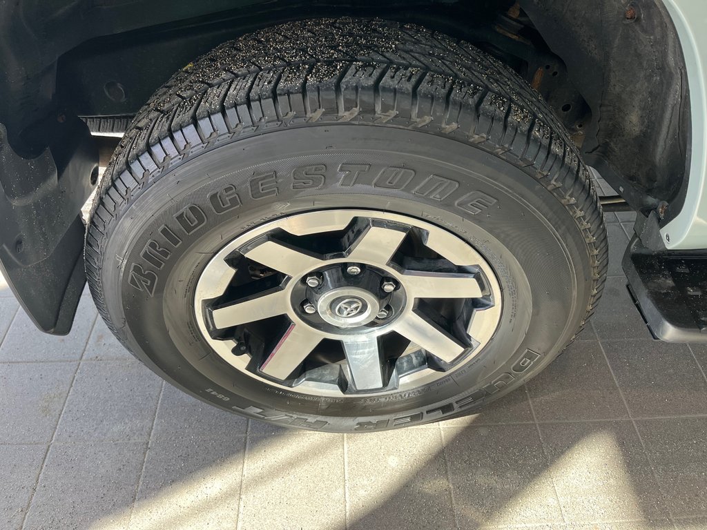 Toyota 4Runner TRD OFF ROAD 2022 à Amos, Québec - 9 - w1024h768px