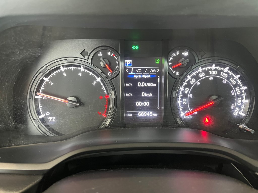 Toyota 4Runner SR5 2023 à Amos, Québec - 18 - w1024h768px
