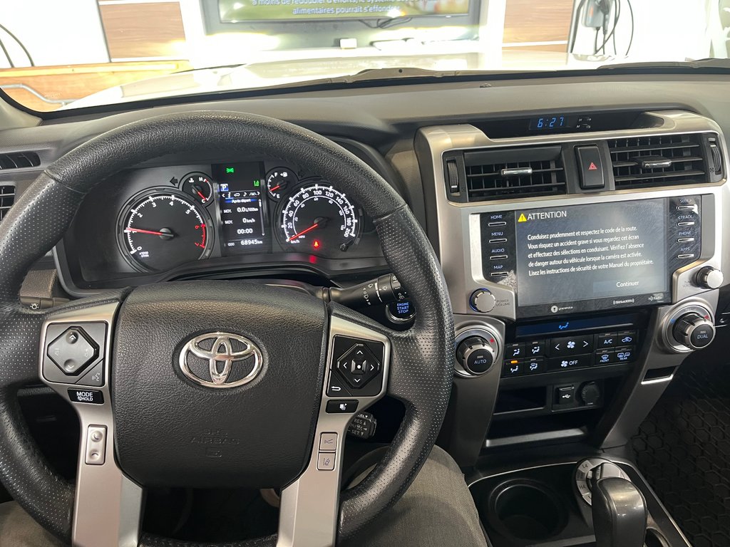Toyota 4Runner SR5 2023 à Amos, Québec - 19 - w1024h768px