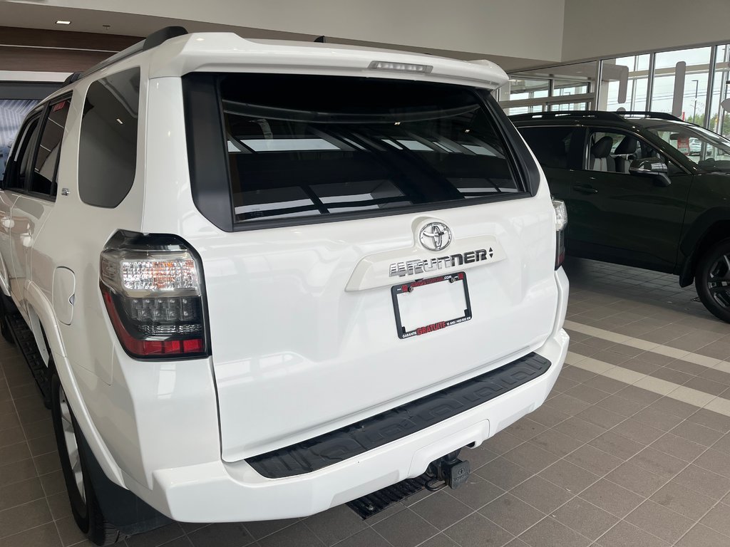 Toyota 4Runner SR5 2023 à Amos, Québec - 8 - w1024h768px