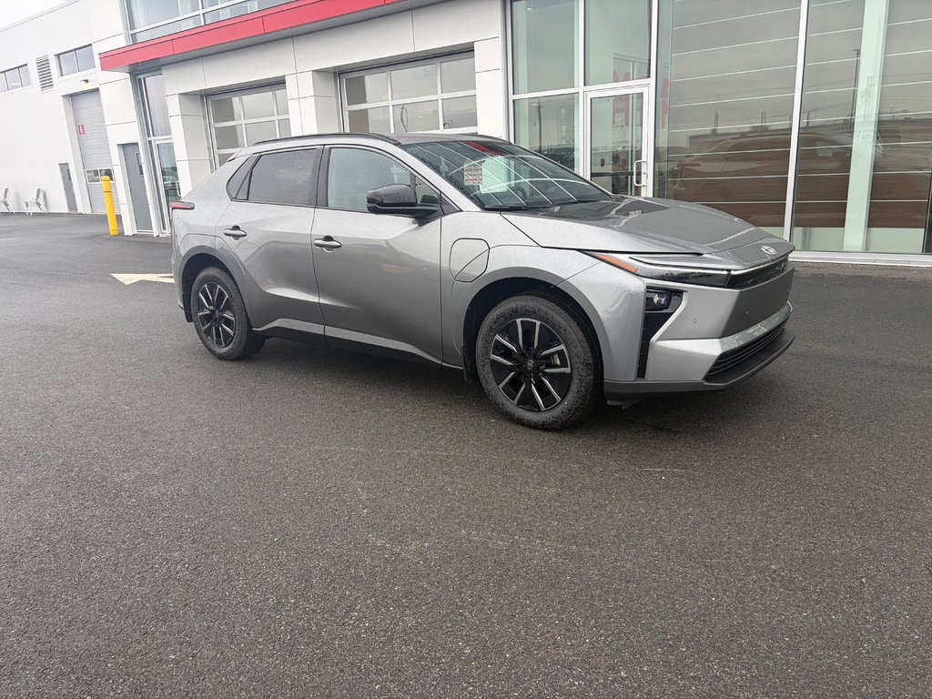 2026 Toyota BZ XLE AWD in Amos, Quebec - 7 - w1024h768px