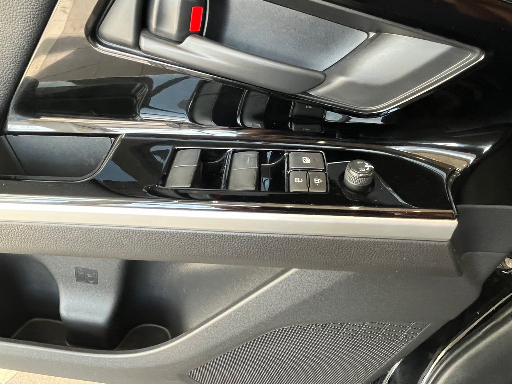 Toyota BZ4X XLE 2023 à Amos, Québec - 15 - w1024h768px