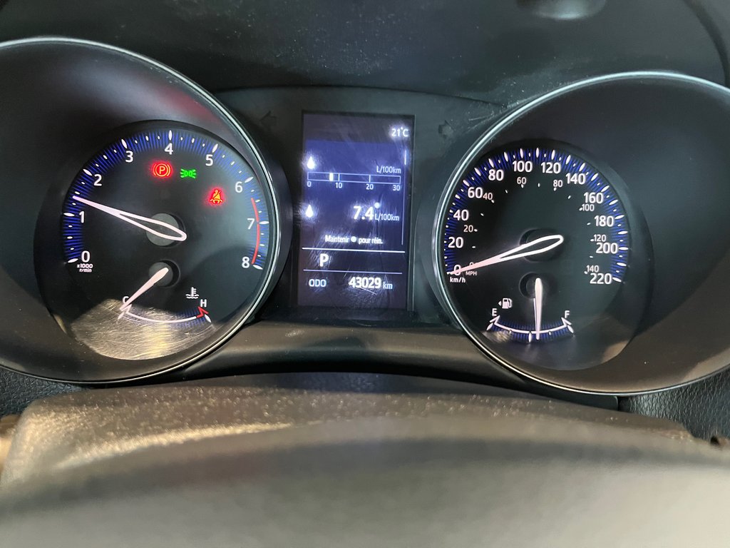 Toyota C-HR LE 2019 à Amos, Québec - 13 - w1024h768px