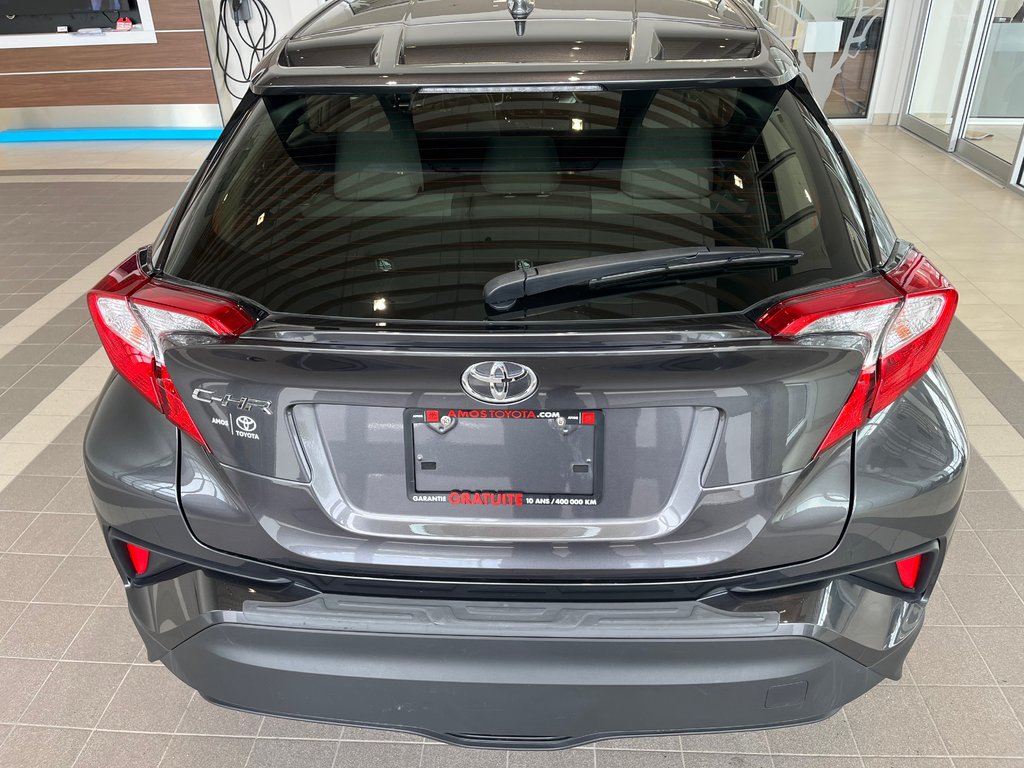 Toyota C-HR LE 2021 à Amos, Québec - 4 - w1024h768px