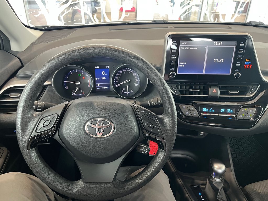 Toyota C-HR LE 2021 à Amos, Québec - 15 - w1024h768px