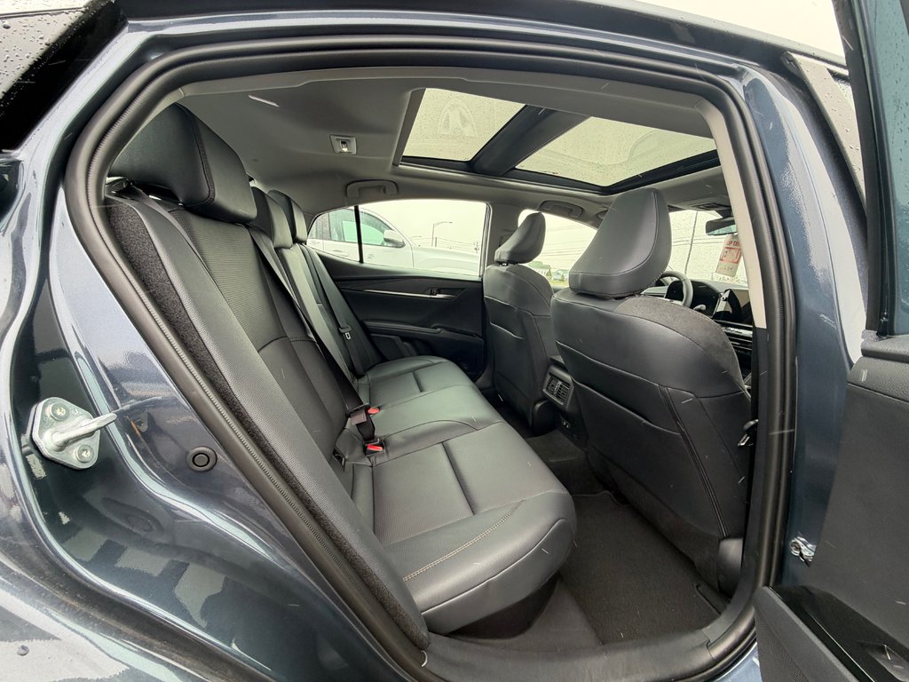 2026 Toyota Camry Hybrid XLE AWD in Amos, Quebec - 5 - w1024h768px
