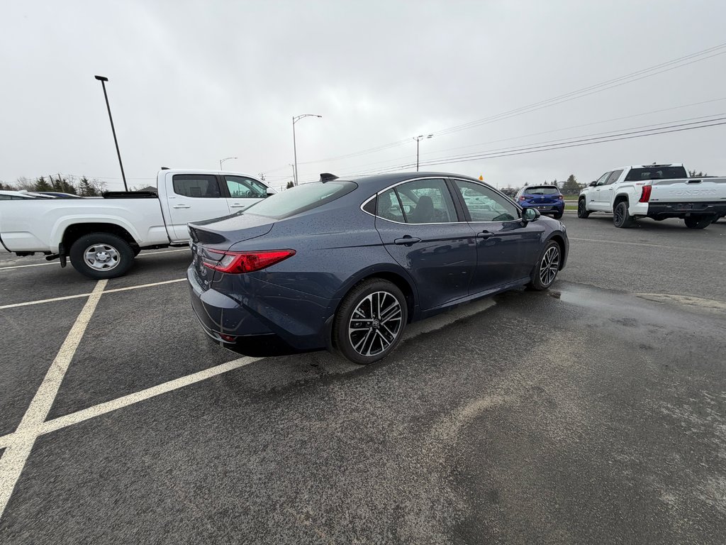 2026 Toyota Camry Hybrid XLE AWD in Amos, Quebec - 3 - w1024h768px