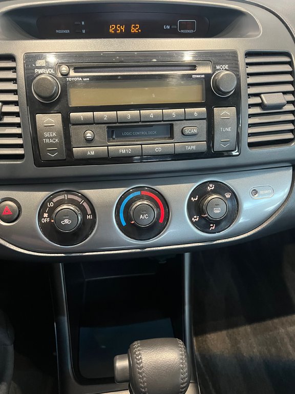 Toyota Camry SE 2004 à Amos, Québec - 14 - w1024h768px