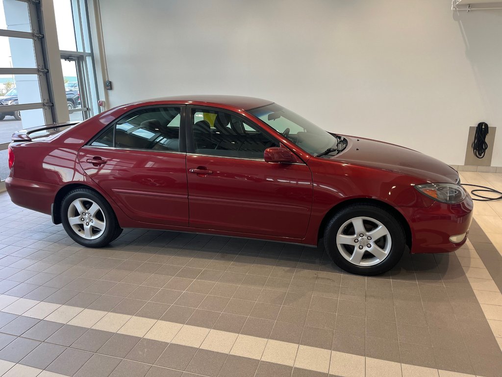 Toyota Camry SE 2004 à Amos, Québec - 3 - w1024h768px