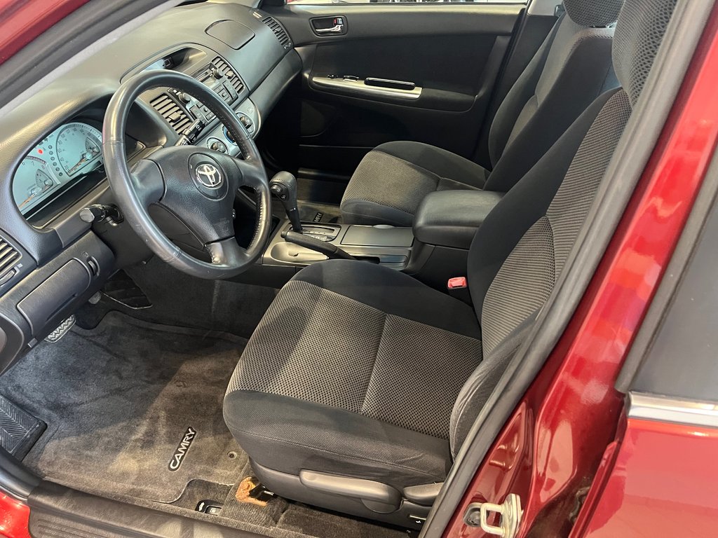 Toyota Camry SE 2004 à Amos, Québec - 11 - w1024h768px