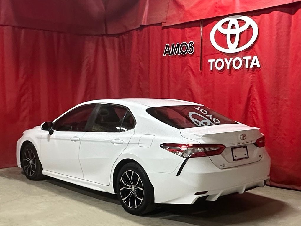 2018  Camry * VERSION SE * in Amos, Quebec - 5 - w1024h768px