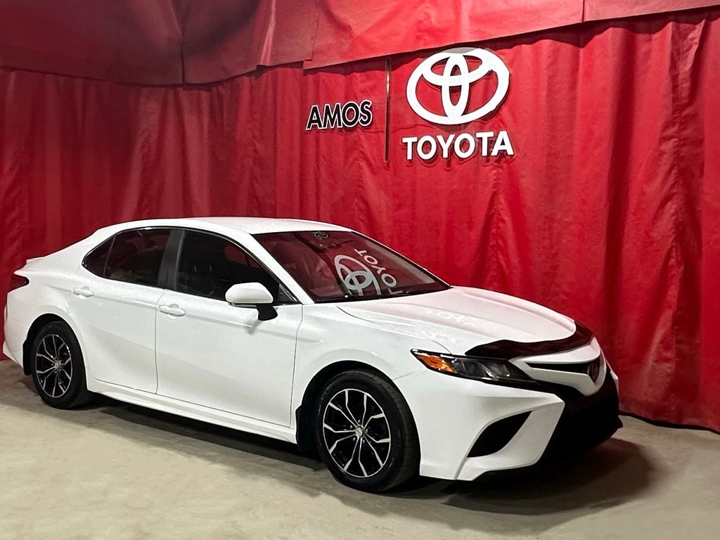 2018  Camry * VERSION SE * in Amos, Quebec - 7 - w1024h768px