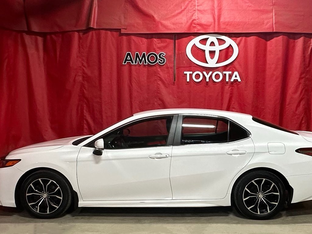 2018  Camry * VERSION SE * in Amos, Quebec - 3 - w1024h768px