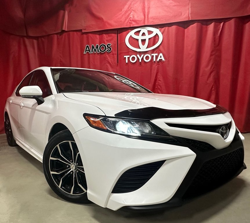 2018  Camry * VERSION SE * in Amos, Quebec - 12 - w1024h768px