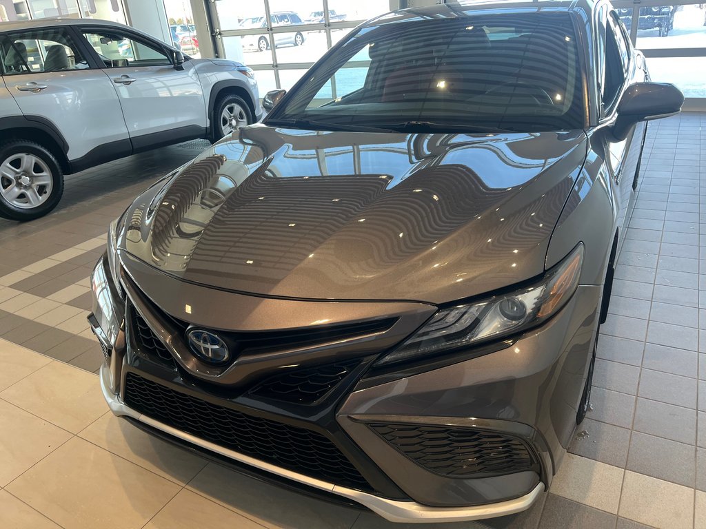 Toyota Camry Hybrid XSE 2021 à Amos, Québec - 3 - w1024h768px