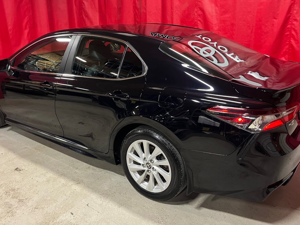 2022  Camry SE in Amos, Quebec - 4 - w1024h768px