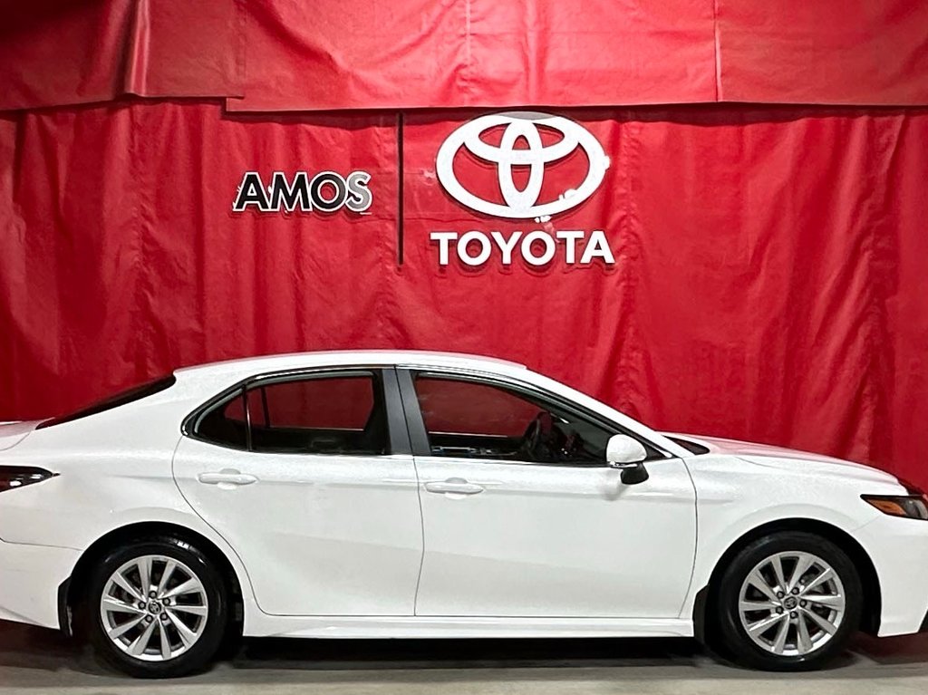 2023  Camry * VERSION SE * AWD * in Amos, Quebec - 3 - w1024h768px