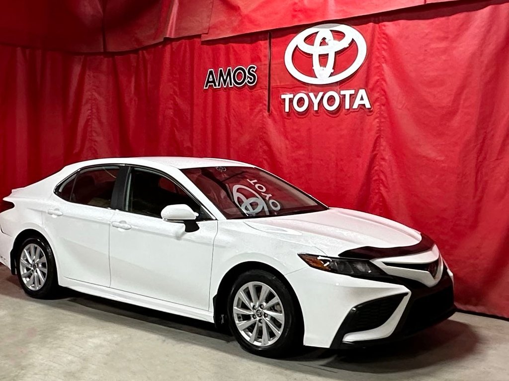 2023  Camry * VERSION SE * AWD * in Amos, Quebec - 12 - w1024h768px