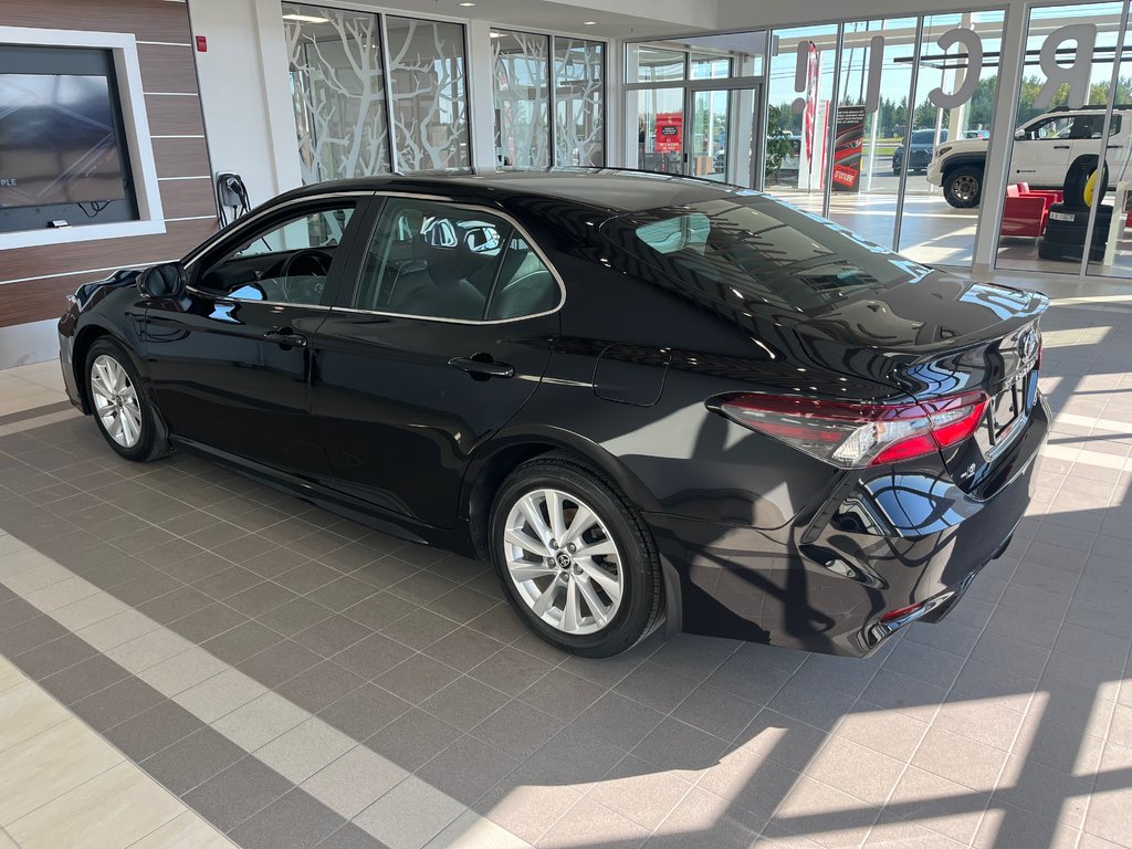 2023 Toyota Camry SE in Amos, Quebec - 7 - w1024h768px