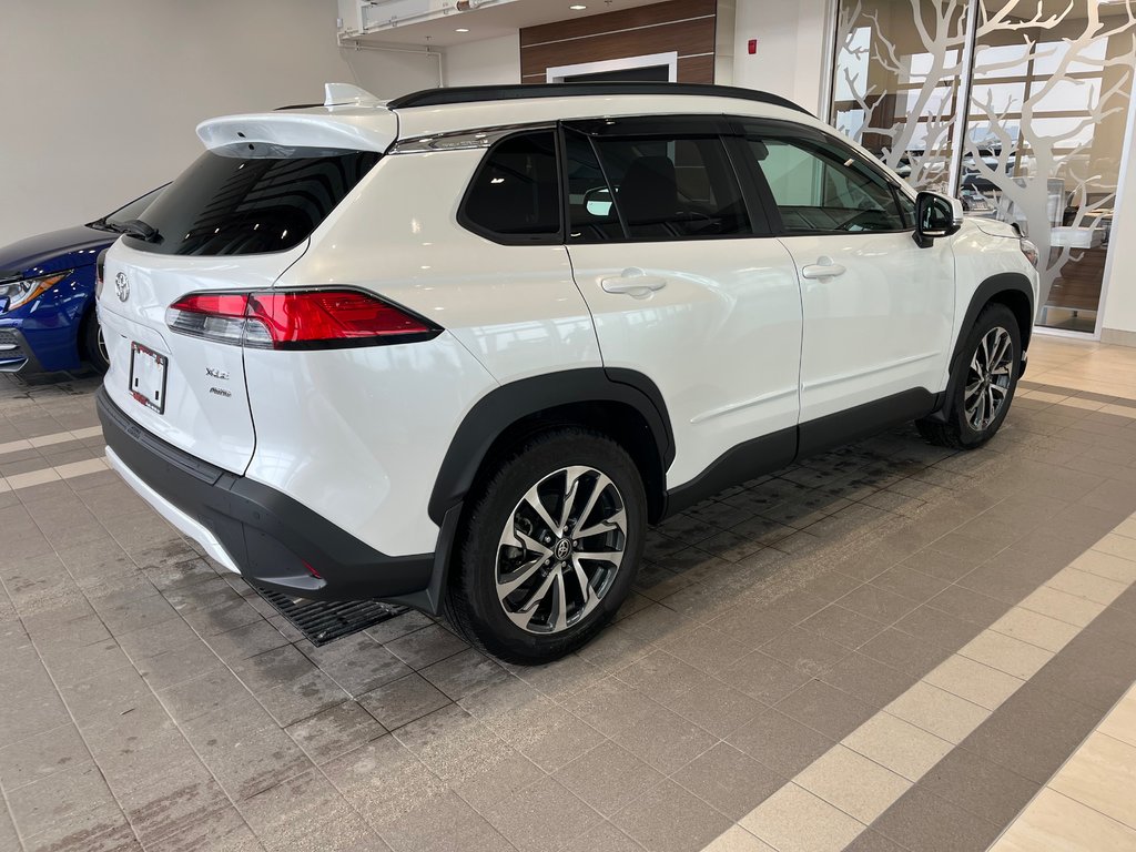 Toyota Corolla Cross XLE 2023 à Amos, Québec - 4 - w1024h768px