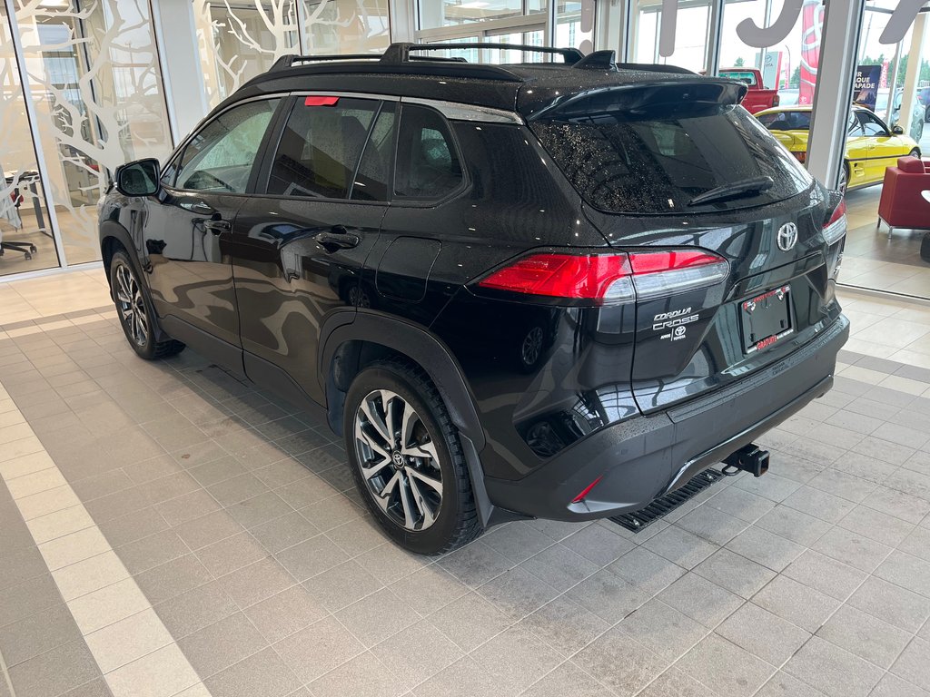 2023 Toyota Corolla Cross XLE in Amos, Quebec - 5 - w1024h768px