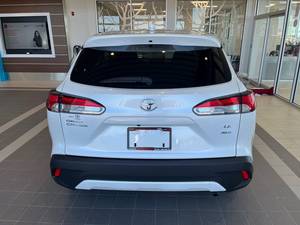 Toyota COROLLA CROSS LE 2024 à Amos, Québec - 8 - w1024h768px