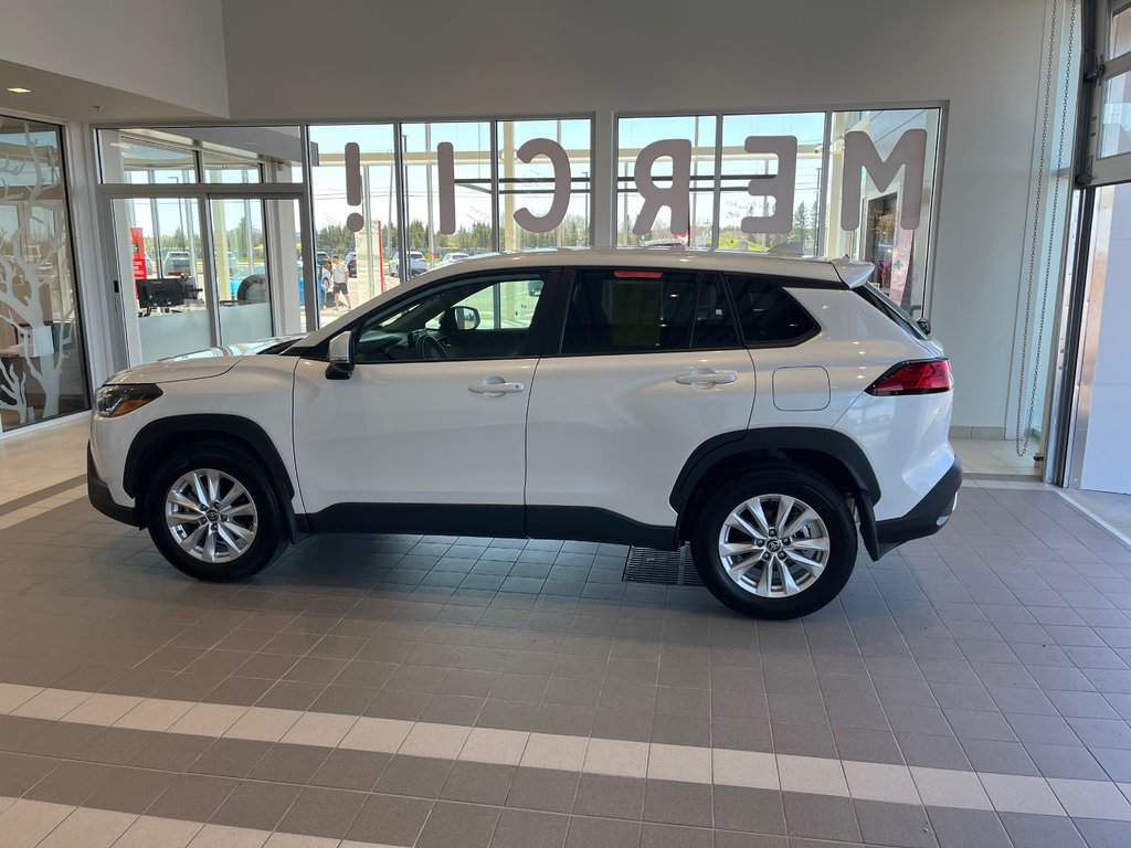 Toyota COROLLA CROSS LE 2024 à Amos, Québec - 7 - w1024h768px