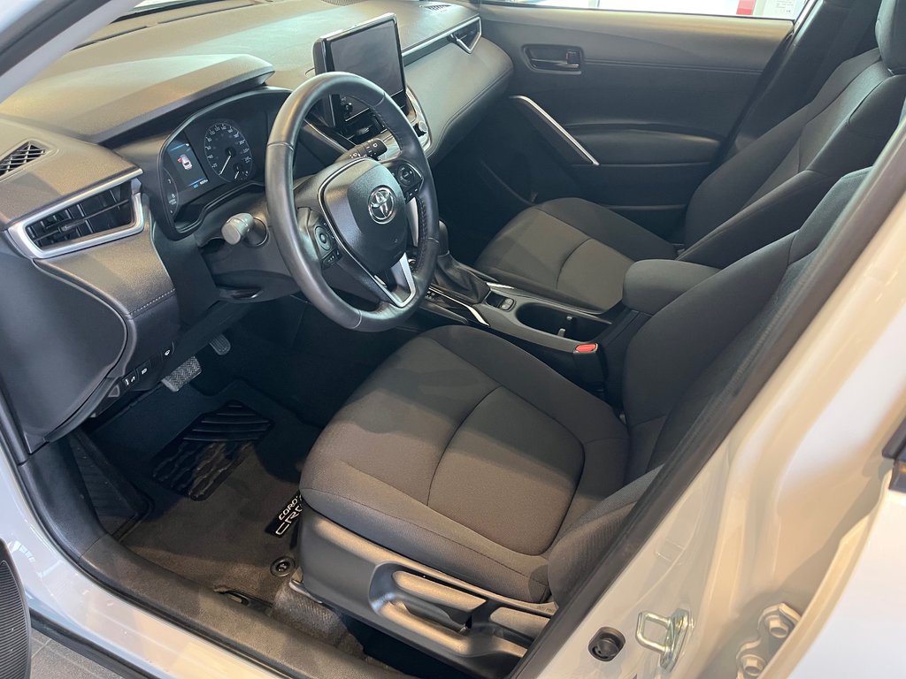 Toyota COROLLA CROSS LE 2024 à Amos, Québec - 11 - w1024h768px