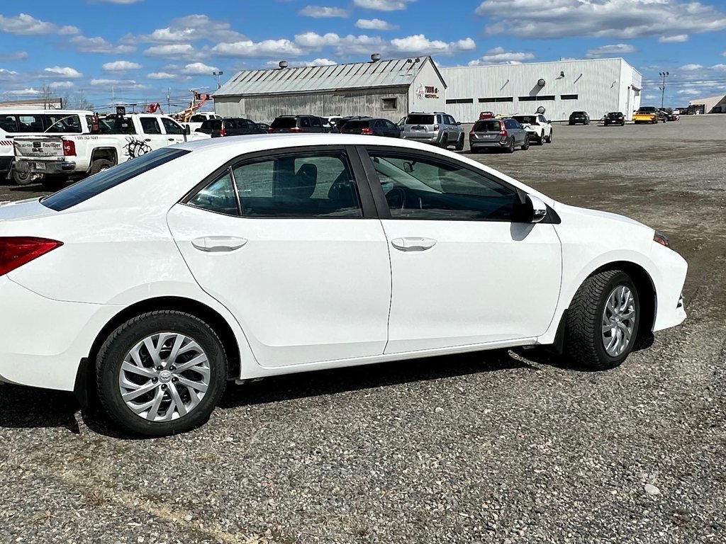 2018  Corolla * VERSION SE * 6M * in Amos, Quebec - 26 - w1024h768px