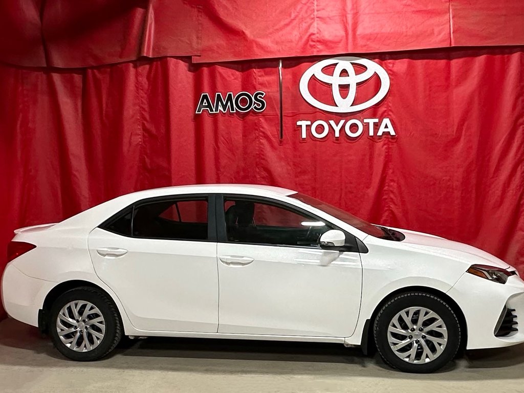 2018  Corolla * VERSION SE * 6M * in Amos, Quebec - 12 - w1024h768px