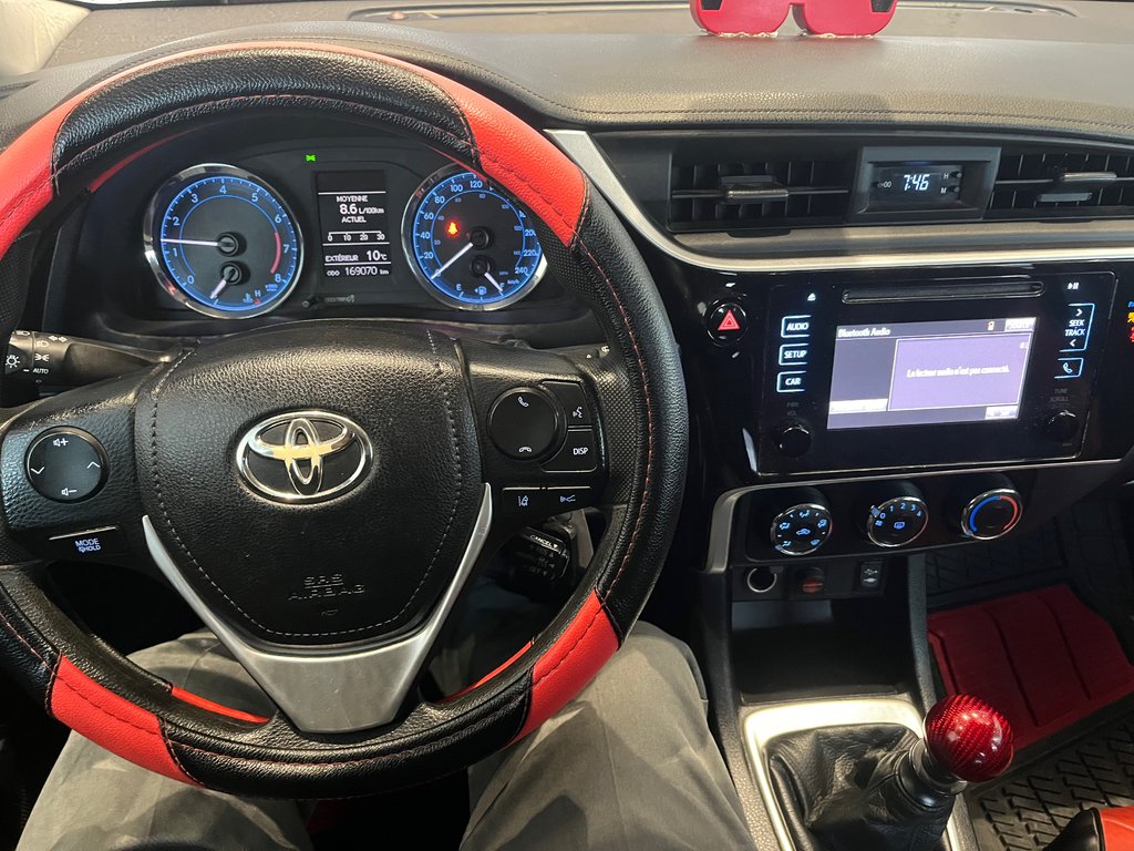 2018 Toyota Corolla CE in Amos, Quebec - 14 - w1024h768px
