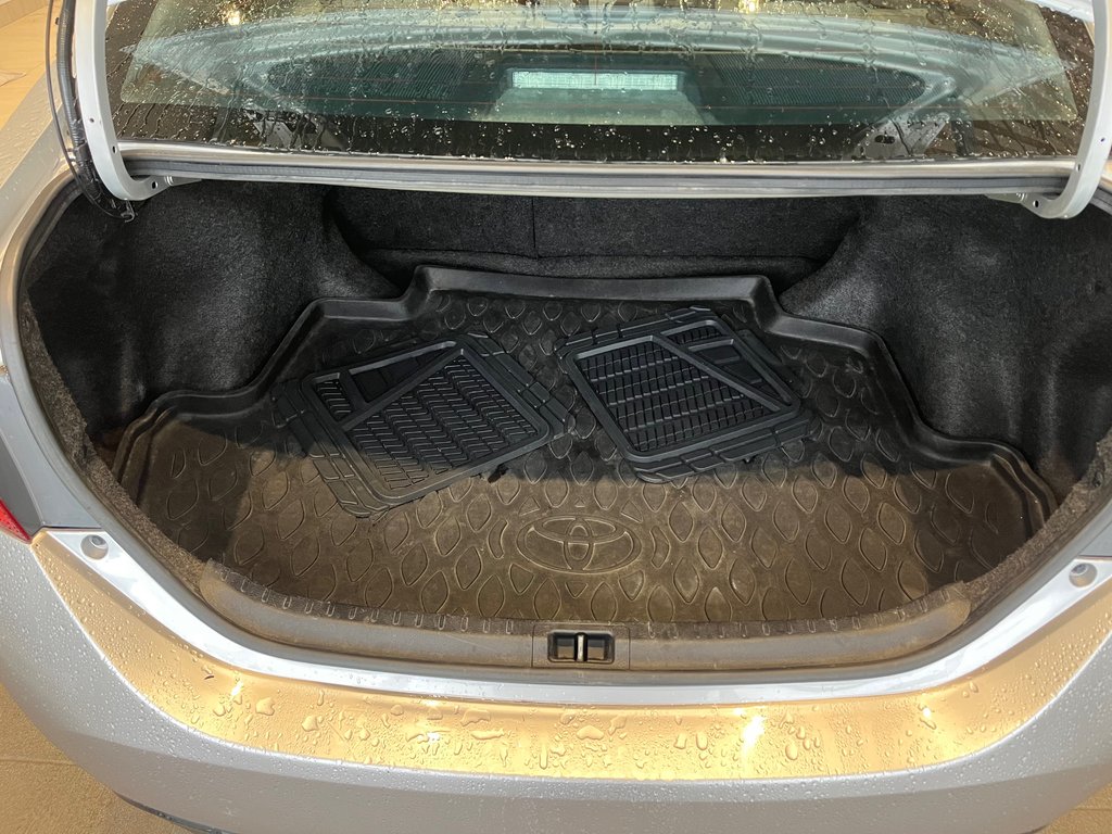 2018 Toyota Corolla CE in Amos, Quebec - 7 - w1024h768px