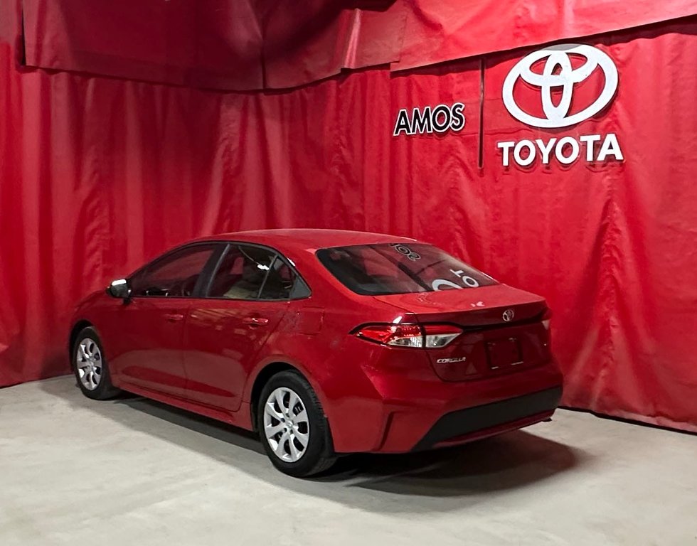 2021  Corolla * VERSION LE * in Amos, Quebec - 8 - w1024h768px