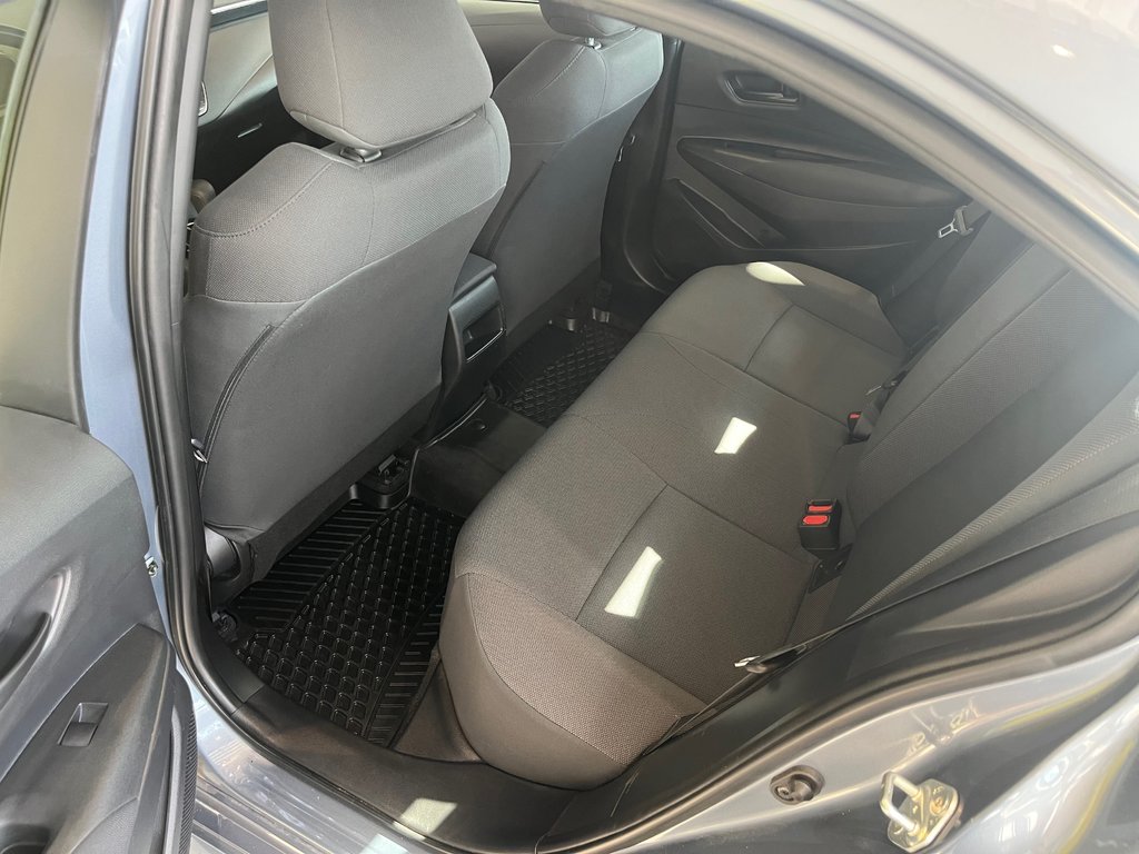 2022 Toyota Corolla LE in Amos, Quebec - 11 - w1024h768px
